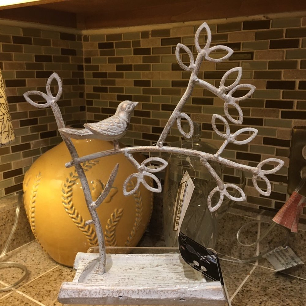 NEW Sheffield Home Jewelry holder